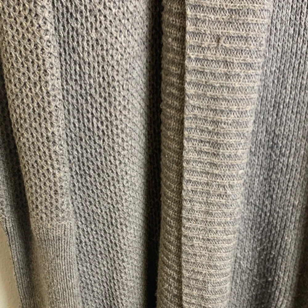 LOFT Gray Textured Knit Sweater